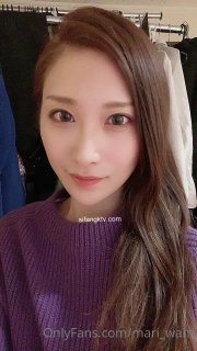 甜美白嫩大奶子小骚货自慰啪啪 开档白丝跳蛋震穴 振动棒抽插特写 花臂男舔硬骑乘抽插 旁边还有个小哥观战